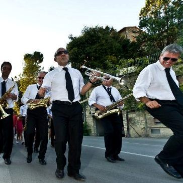 Sound Street
                        Band